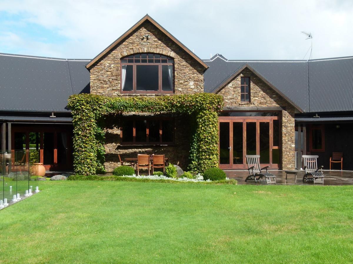 Hadleigh Boutique Lodge Tamahere Экстерьер фото