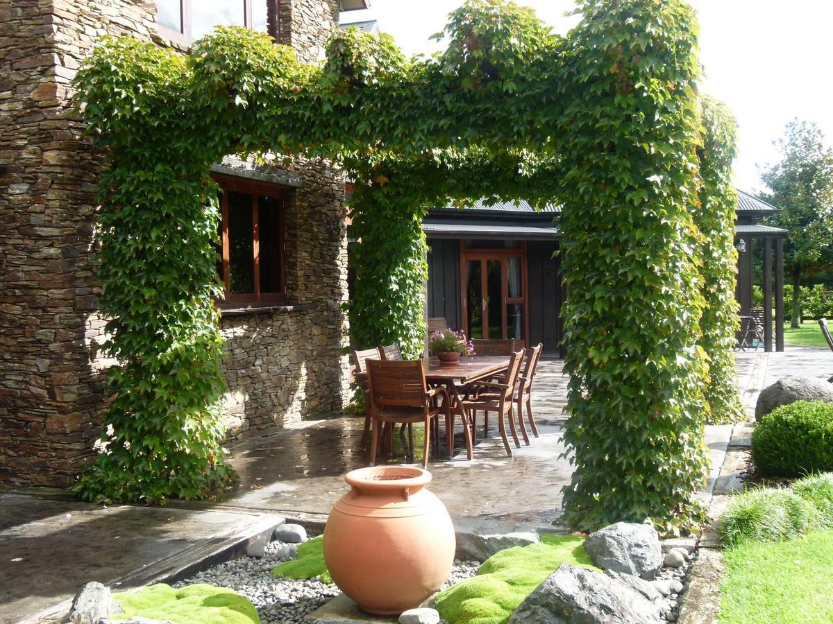 Hadleigh Boutique Lodge Tamahere Экстерьер фото